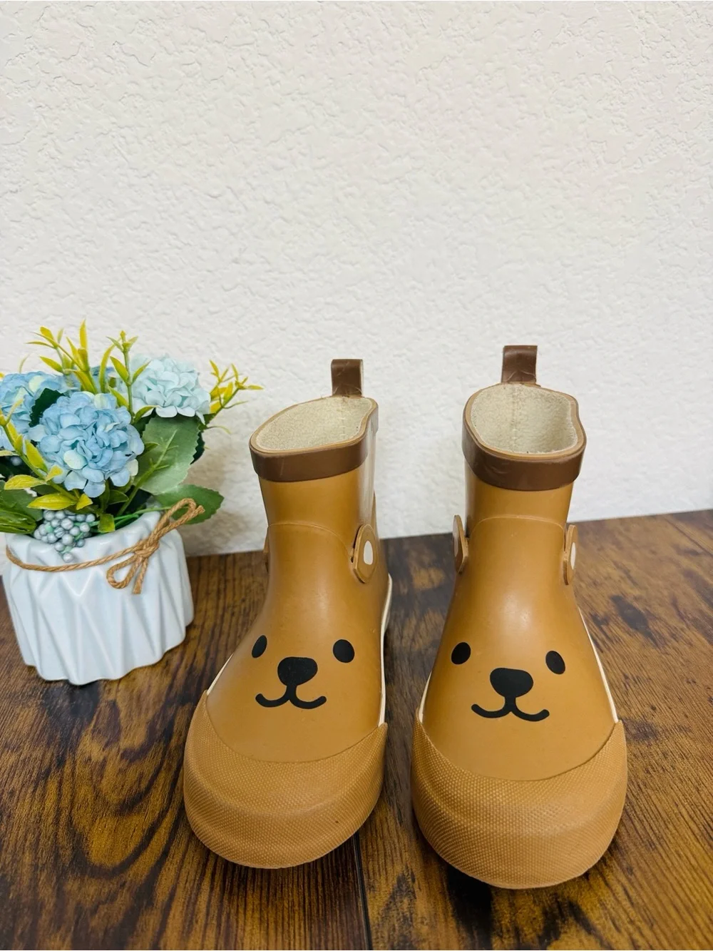 H&M • Brown Bear Rain Boots